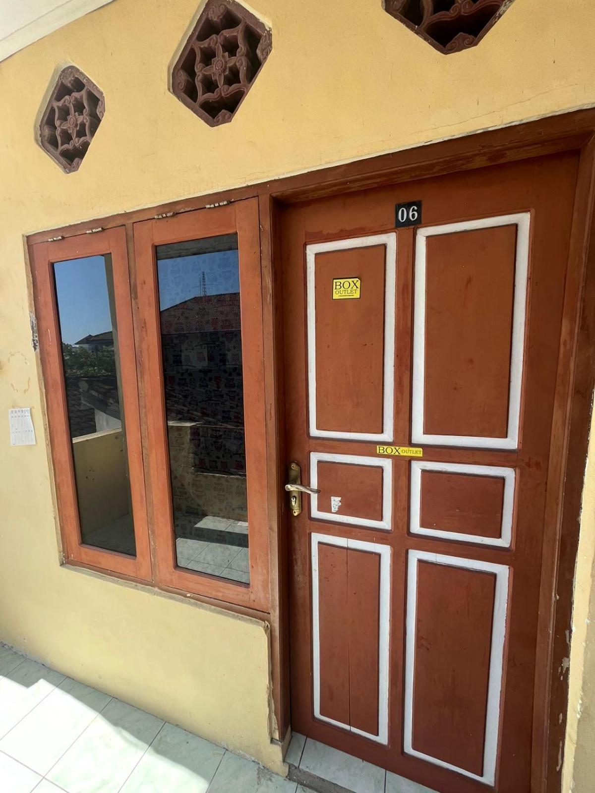 Winner House Lovina Esterno foto